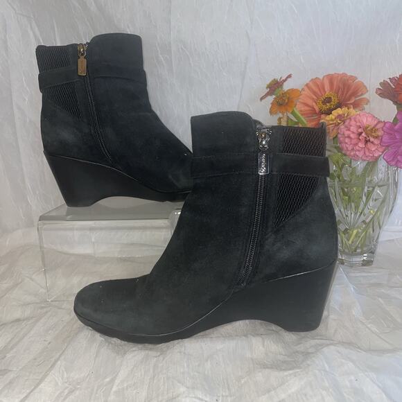 Blondo Liberata Black Suede Waterproof Wedge Ankle Boots Sz 8 Mid Heel Booties - Picture 5 of 13